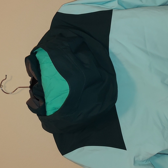 Jacket - Picture 8 of 9